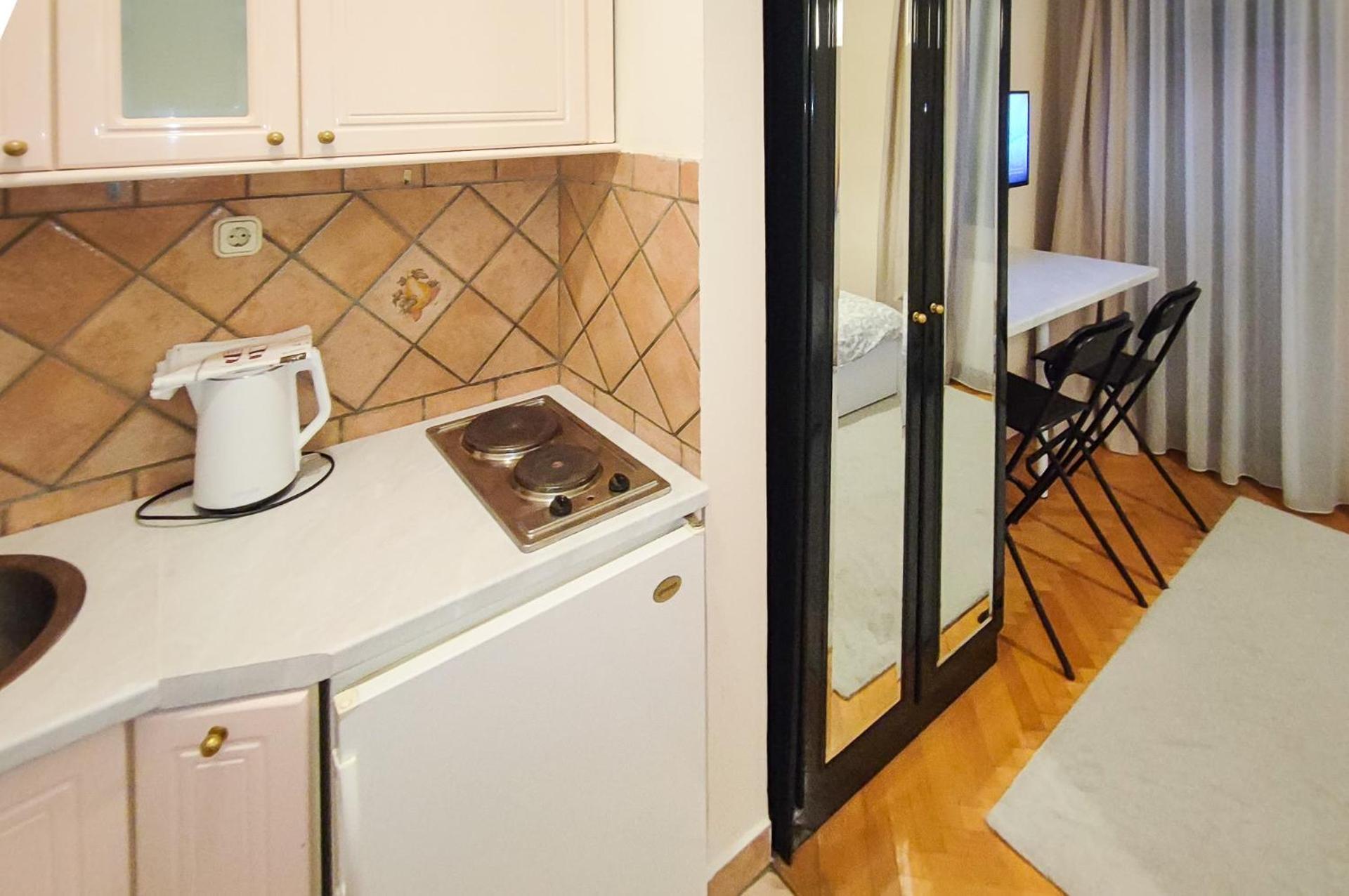 Filinhome Masarikova Studio 8 Novi Sad Luaran gambar